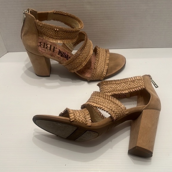 Sam & Libby Esther tan sandal block heel fringe size 9 brown neutral lik… - Picture 6 of 9